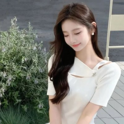 不认识的女友